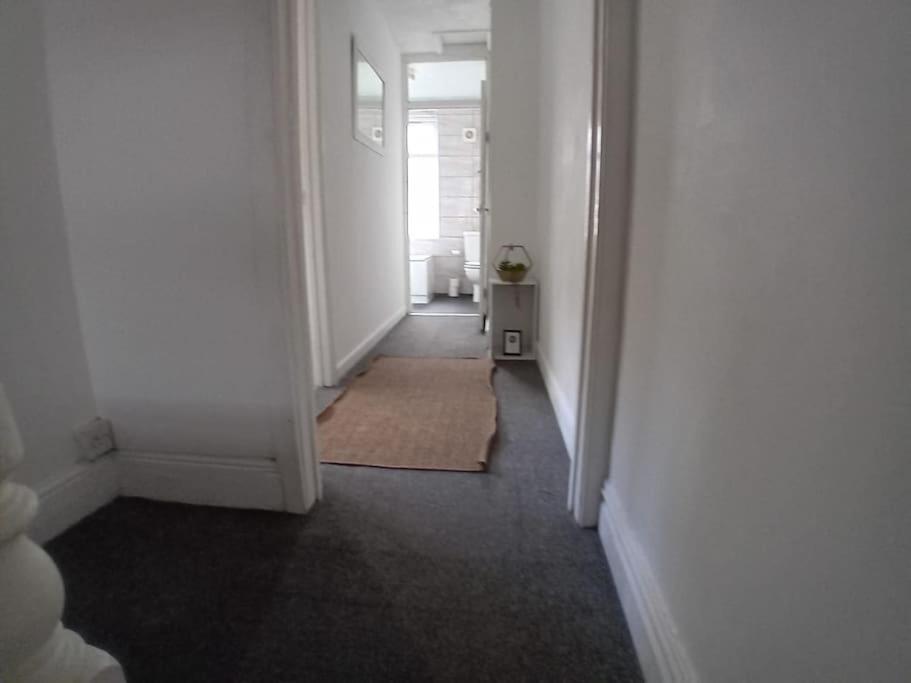 Ferienhaus Large Family Location 3 Double Bedrooms And 1 Single Bedroom Cardiff